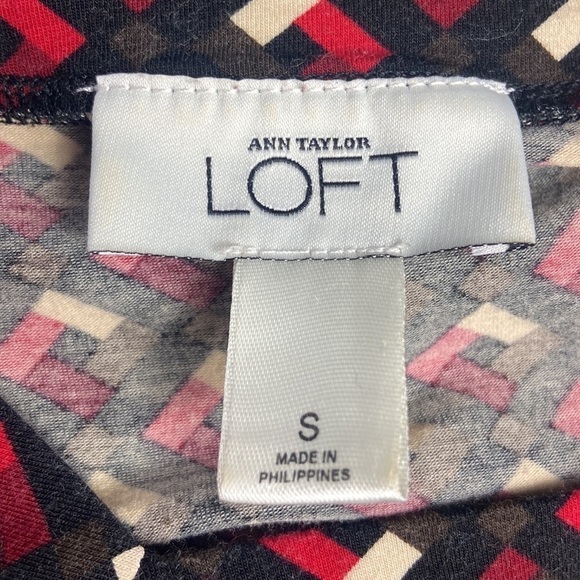 Ann Taylor Loft 3/4 Sleeve Square Neck Cotton Top with Geometric Print - Picture 5 of 6
